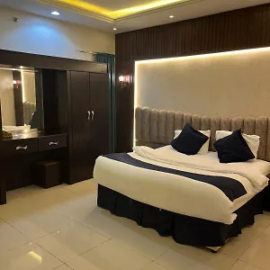 Rekaz Serviced شقة فندقية